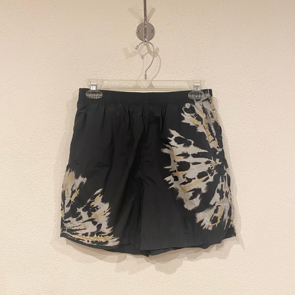 Nike Woven Shorts w/ Pockets Size Small EUC - Picture 2 of 5